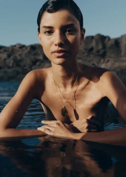 Naé Pendant